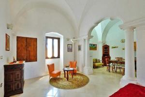 A seating area at Masseria Bianca
