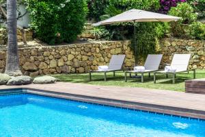 Kolam renang di atau dekat dengan Luxury 3 bed Villa with Heated Pool - Nueva Andalucía