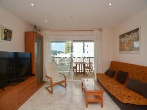 Μια τηλεόραση ή/και κέντρο ψυχαγωγίας στο President E-5