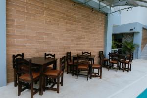 Photo de la galerie de l'établissement Havana jacó, à Jacó 14 autres photos