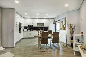Afbeelding uit fotogalerij van Girassol - Bright, modern, well located Apartment in Olhão