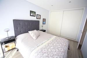 Afbeelding uit fotogalerij van Girassol - Bright, modern, well located Apartment in Olhão
