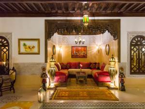 Posezení v ubytování Perlekech Riad & Spa