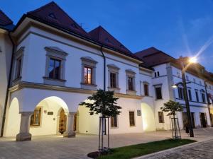 Budova, v ktorej sa apartmán nachádza