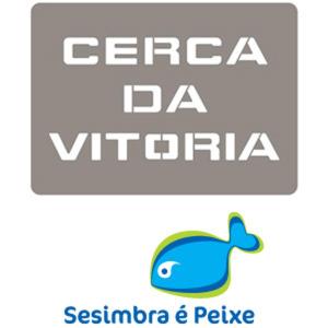 Znak z napisem geneva da vida z wielorybem w obiekcie Cerca da Vitória 1 Sesimbra w mieście Sesimbra