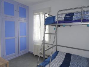 Ένα ή περισσότερα κρεβάτια σε δωμάτιο στο Holiday Home in Pléneuf near Sandy Beaches