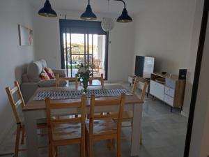 TV a/nebo společenská místnost v ubytování Apartment in Ayamonte with River Views