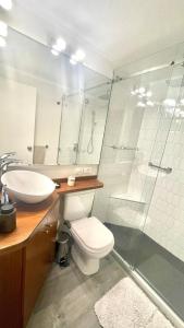 Koupelna v ubytování Acogedor, coqueto y luminoso apartamento en Pocitos + 22 fotografií