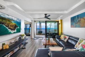 Posezení v ubytování Spectacular luxury , modern oceanfront condo Maalaea-Kihei ,Maui