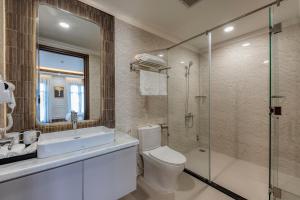 Koupelna v ubytování Hotel Trí Lê