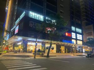 Tòa nhà nơi căn hộ tọa lạc