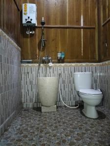 Ванная комната в Friendly Homestay Lemukih