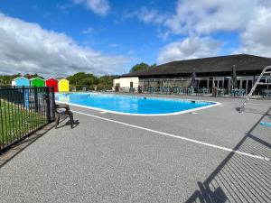 Bazén v ubytování Paws Lodge, Hot Tub, Pet Friendly nebo v jeho okolí