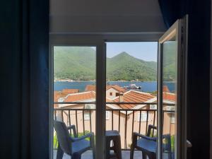 Foto dalla galleria di Seaside Village a Kamenari