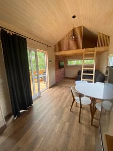 Fotografie z fotogalerie ubytování Domki u Łosia Bieszczady & Sauna v destinaci Polańczyk
