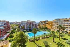 z góry widok na ośrodek z basenem i budynkami w obiekcie Espanhouse Asif 2 Bedrooms Best View Apartment w mieście Torrevieja