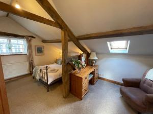 Buscot的住宿－Spacious Cotswold country cottage，相簿中的一張相片