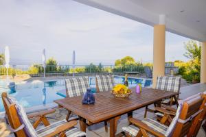 The swimming pool at or close to Pano's House