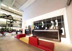 Now Hotel Cali的休息区