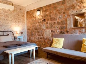 Posezení v ubytování Attalos Suites Hotel