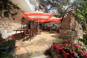 Restaurace v ubytování Hotel Vila Kapllani