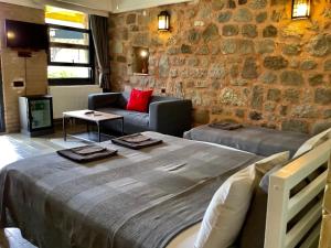 Posezení v ubytování Attalos Suites Hotel