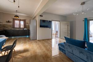 Photo de la galerie de l'établissement Loulaki villas santorini, à Vourvoúlos