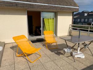 Balkón alebo terasa v ubytovaní Appartement avec terrasse vue mer 50 mètres de la plage