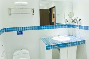 Ένα μπάνιο στο Hotel Acqua Medellín