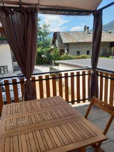 Balkón nebo terasa v ubytování Appartamento con terrazza - Aymavilles