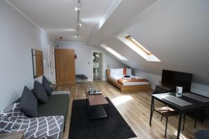 Кът за сядане в Westciti Croydon Serviced Apartments