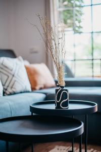 Część wypoczynkowa w obiekcie tuGuest Halcón Apartment