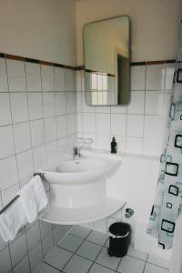 Un baño de Drachenfels