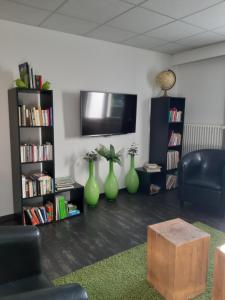 Biblioteca en el albergue