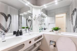 Koupelna v ubytování Residenza Lago di Lugano