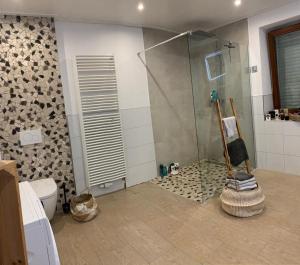 Koupelna v ubytování Mosel-Haus Perl Am Moselsteig + 4 fotografie