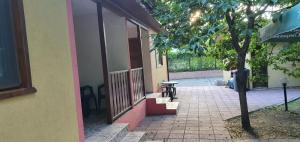 The building in which the holiday home is located