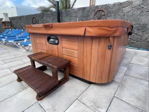 Kép Eslanzarote Eco Villa Tony, heated pool, jacuzzi, Sat tv, Super wifi szállásáról La Costában a galériában