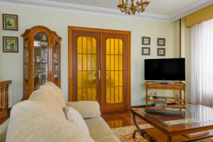 Kép Villa Cecilia - Casa marinera con piscina y jardín szállásáról Colindresben a galériában