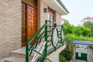 Kép Villa Cecilia - Casa marinera con piscina y jardín szállásáról Colindresben a galériában