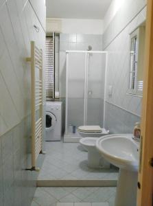 A bathroom at APPARTAMENTO ILLIRIA