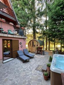 Vonkajšia záhrada v ubytovaní Chalet Calla