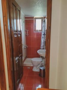 Kúpeľňa v ubytovaní Ostria Apartments Kalives