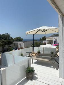 Balkón nebo terasa v ubytování BUQEZ ECO RESORT - Beach Villa 37 and 40