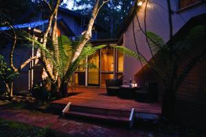 Aed väljaspool majutusasutust Linden Gardens Rainforest Retreat
