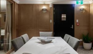 Voodi või voodid majutusasutuse The Carlin Boutique Hotel toas
