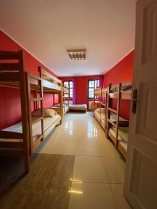 Μία ή περισσότερες κουκέτες σε δωμάτιο στο Hostel Przy Targu Rybnym