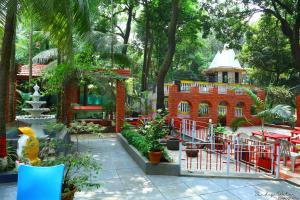 Zahrada ubytování Jogalekar Cottage Alibaug