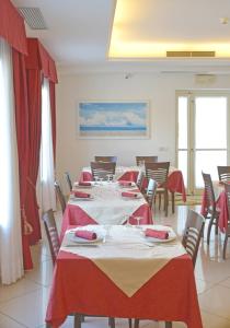 Posezení v ubytování HOTEL PIGALLE
