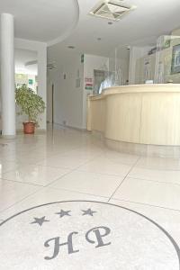 Vstupní hala nebo recepce v ubytování HOTEL PIGALLE